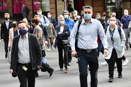 Experts push for the return of masks as Covid death toll passes 10,000