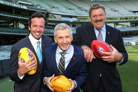 Never mind the behinds, study says AFL commentary is leading way on racial bias